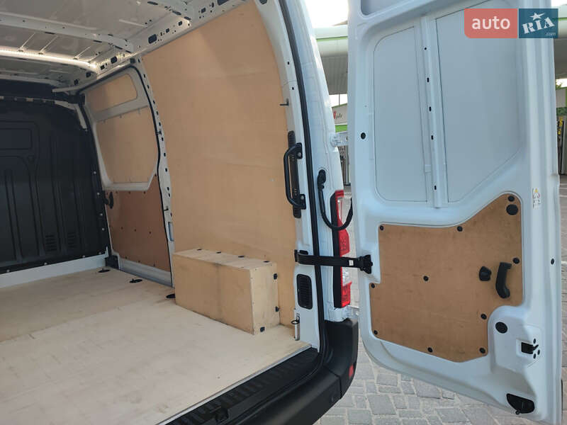 Грузовой фургон Renault Master 2022 в Днепре