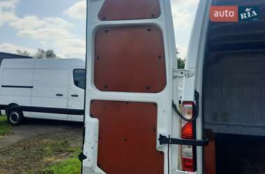 Грузопассажирский фургон Renault Master 2014 в 