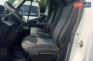 Грузопассажирский фургон Renault Master 2014 в 