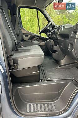 Грузопассажирский фургон Renault Master 2018 в 