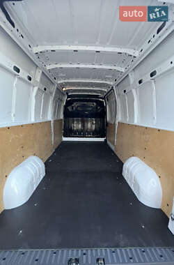 Вантажний фургон Renault Master 2023 в 
