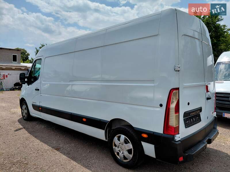 Грузовой фургон Renault Master 2017 в Ивано-Франковске