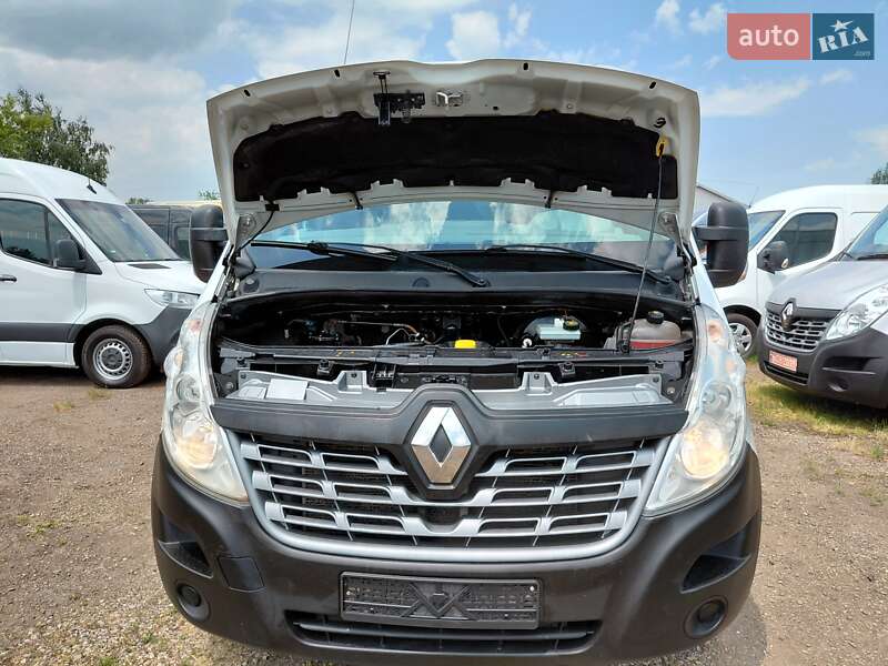 Грузовой фургон Renault Master 2017 в Ивано-Франковске