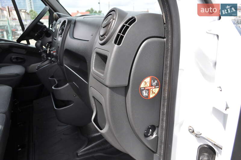 Грузопассажирский фургон Renault Master 2018 в Киеве
