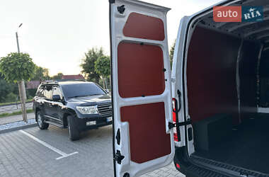 Грузовой фургон Renault Master 2021 в 