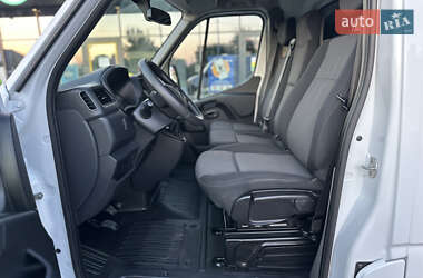 Грузовой фургон Renault Master 2021 в 