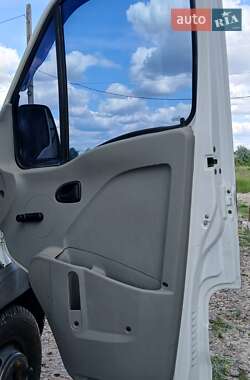 Вантажний фургон Renault Master 2006 в 