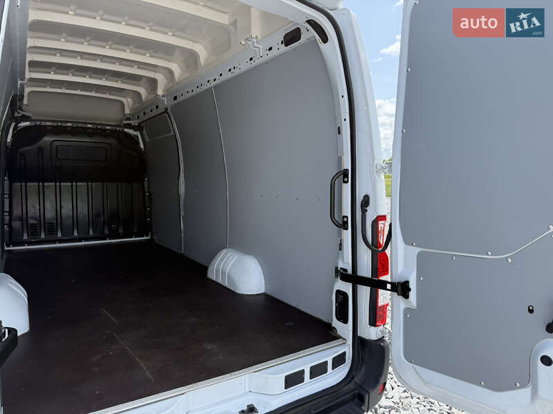Грузовой фургон Renault Master 2020 в Дубно