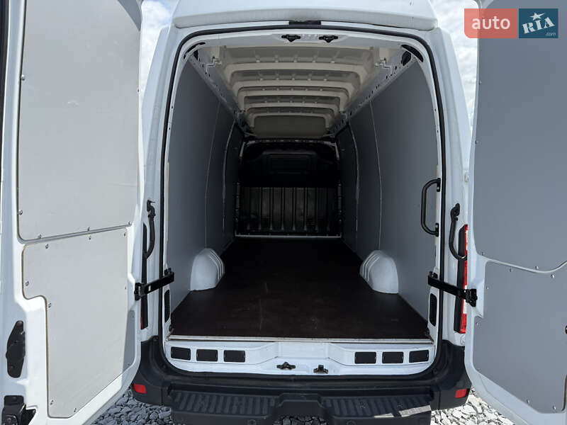 Грузовой фургон Renault Master 2020 в Дубно