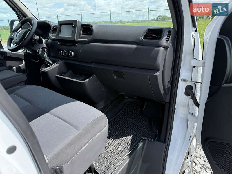 Грузовой фургон Renault Master 2020 в Дубно