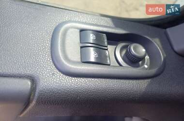Грузовой фургон Renault Master 2010 в 