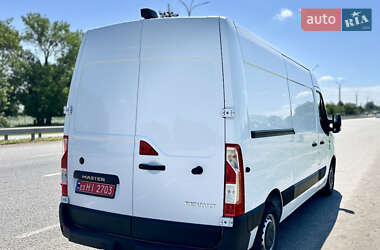 Грузовой фургон Renault Master 2021 в 