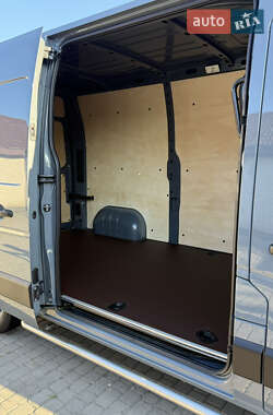 Грузовой фургон Renault Master 2020 в 