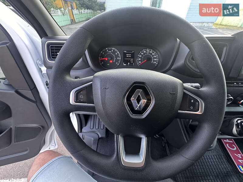 Вантажний фургон Renault Master 2020 в Дубні