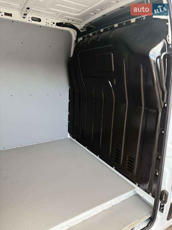 Грузовой фургон Renault Master 2020 в Луцке