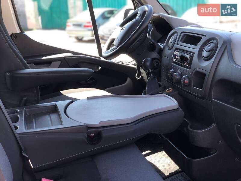 Грузопассажирский фургон Renault Master 2010 в Ковеле