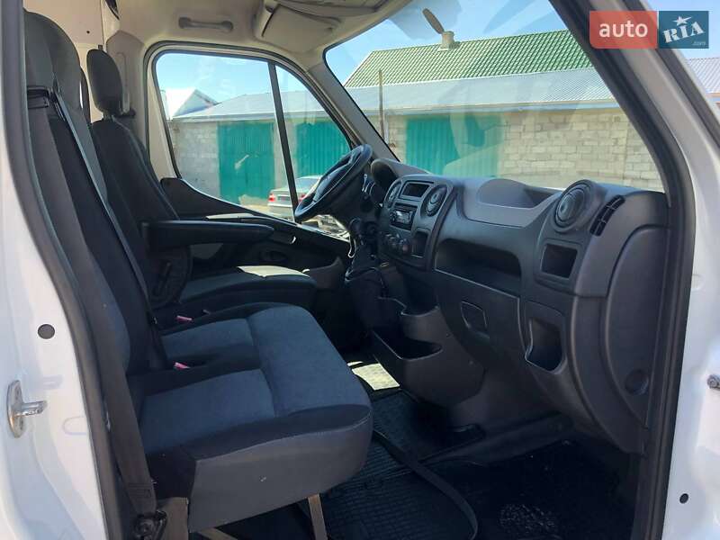 Грузопассажирский фургон Renault Master 2010 в Ковеле