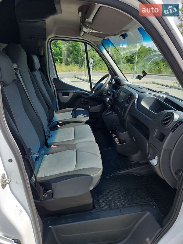 Автовоз Renault Master 2018 в Львове