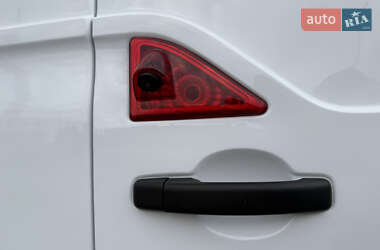Грузовой фургон Renault Master 2020 в 