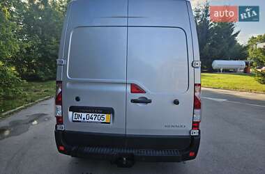 Грузовой фургон Renault Master 2018 в 