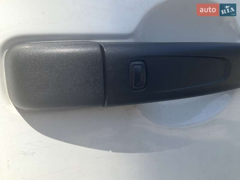 Грузовой фургон Renault Master 2016 в Днепре фото 8 Грузовой фургон Renault Master 2016 в Днепре