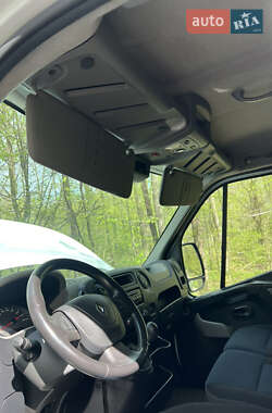 Грузовой фургон Renault Master 2013 в 