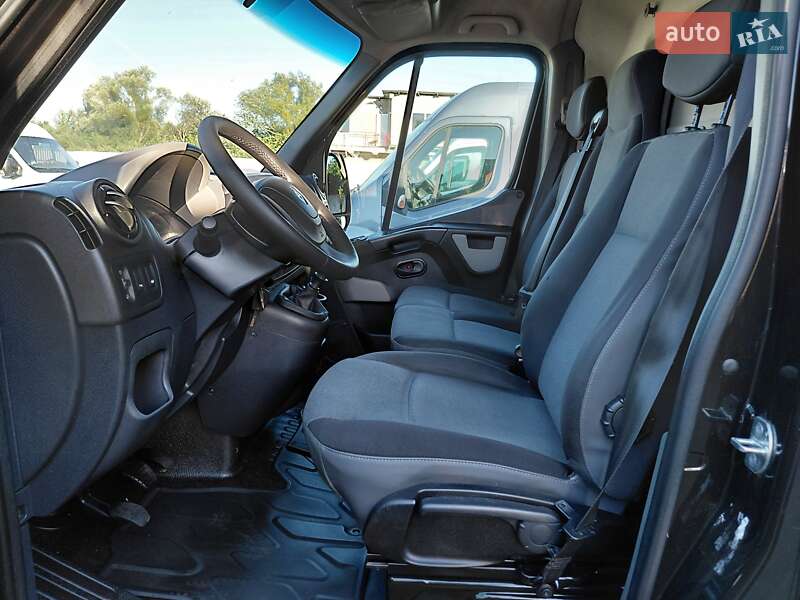 Грузовой фургон Renault Master 2016 в Ивано-Франковске