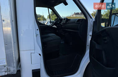 Вантажний фургон Renault Master 2020 в 