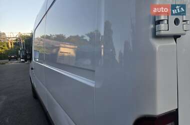 Грузовой фургон Renault Master 2021 в 