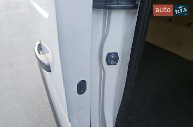 Грузовой фургон Renault Master 2021 в 