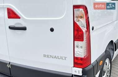 Вантажний фургон Renault Master 2022 в 