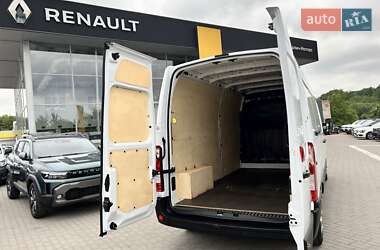 Вантажний фургон Renault Master 2022 в 
