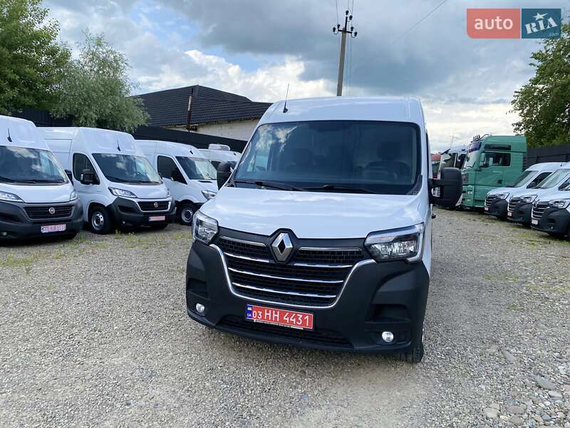 Грузовой фургон Renault Master 2021 в Хусте