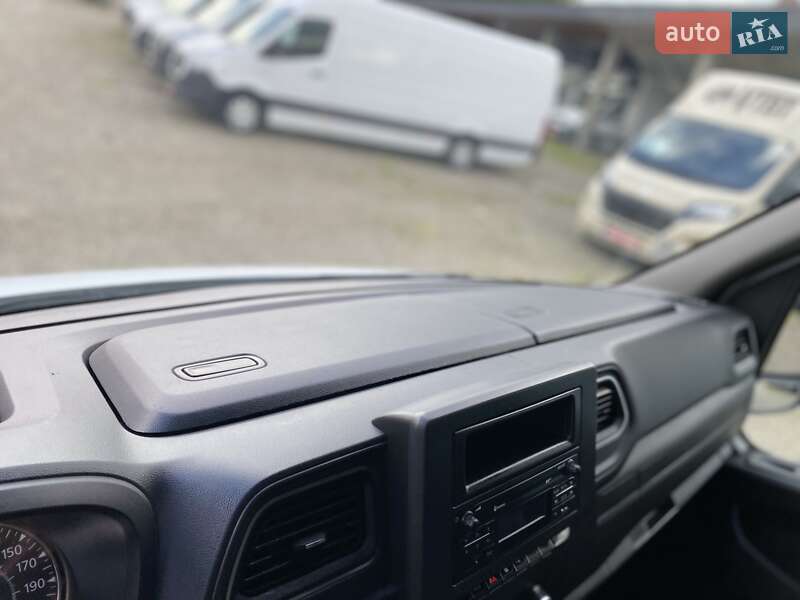 Грузовой фургон Renault Master 2021 в Хусте