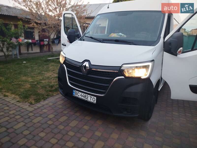 Renault Master 2021