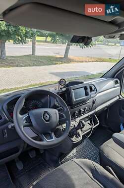 Грузовой фургон Renault Master 2020 в 
