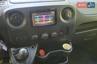 Грузопассажирский фургон Renault Master 2017 в 