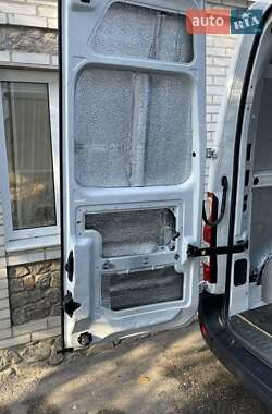 Грузовой фургон Renault Master 2018 в 