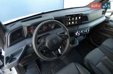 Грузовой фургон Renault Master 2025 в 