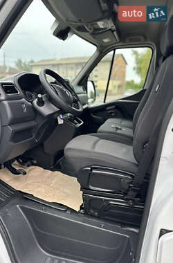 Грузовой фургон Renault Master 2020 в 