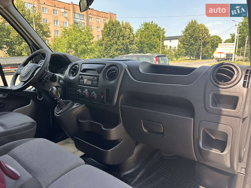 Грузовой фургон Renault Master 2019 в Дубно