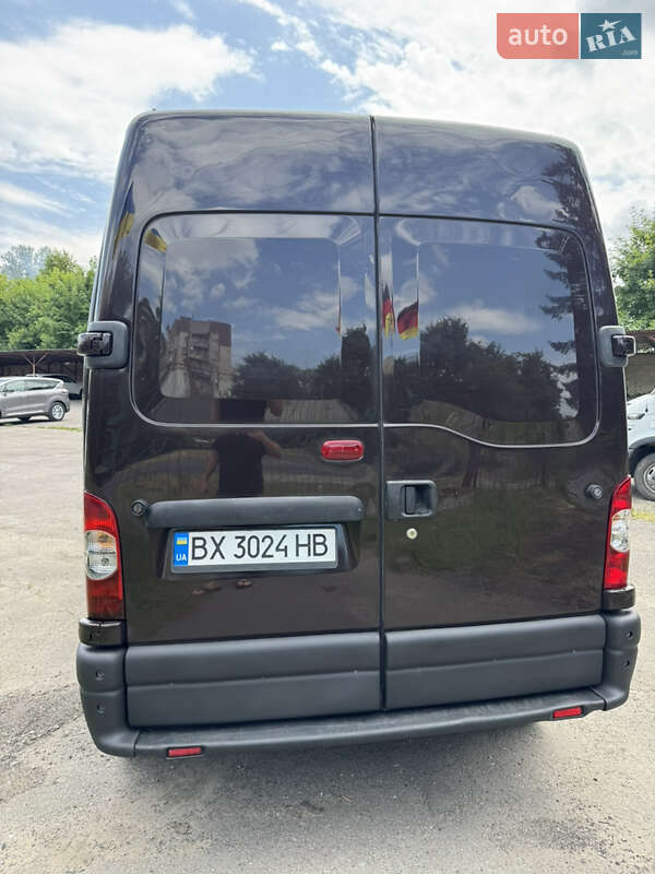 Вантажний фургон Renault Master 2010 в Хмельницькому