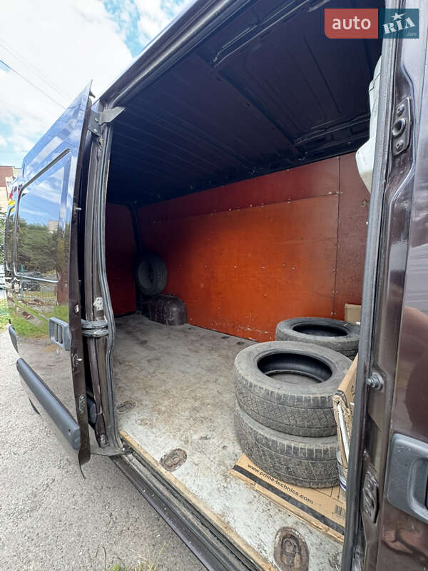 Вантажний фургон Renault Master 2010 в Хмельницькому