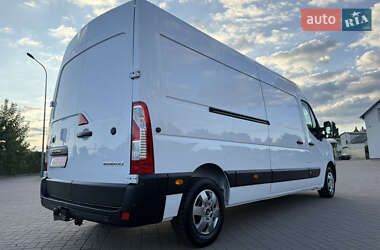 Грузовой фургон Renault Master 2022 в 