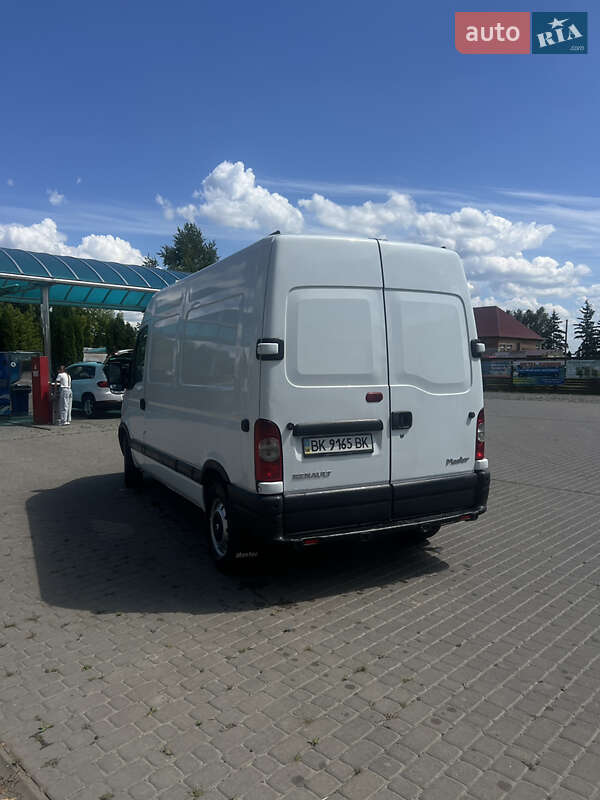 Вантажний фургон Renault Master 2009 в Березному