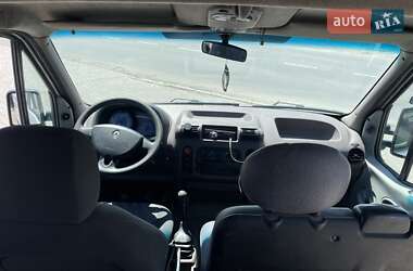 Микроавтобус Renault Master 2000 в 