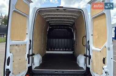 Грузовой фургон Renault Master 2020 в 