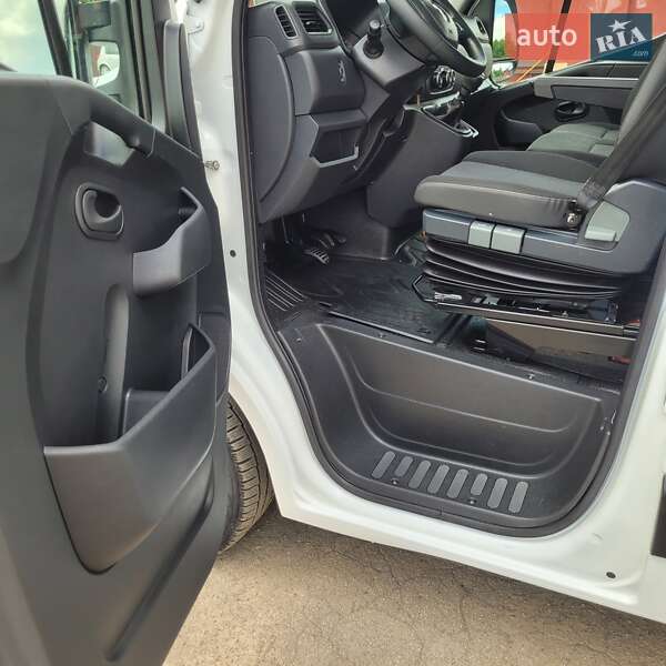 Грузовой фургон Renault Master 2021 в Луцке