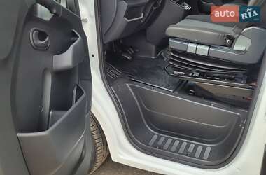 Грузовой фургон Renault Master 2021 в 