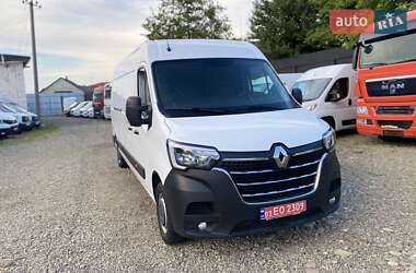 Грузовой фургон Renault Master 2022 в 